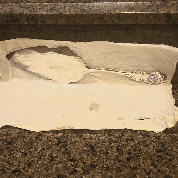 International Silver Company Knife and Cake Server - Vintage - Picture 4 of 6